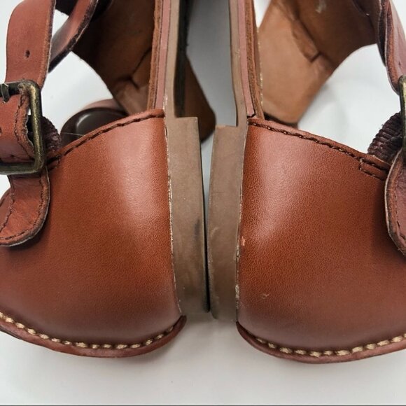 DV by Dolce Vita Draya Brown Geometric Studded Jewelled Roman Leather Sandals - Picture 12 of 16